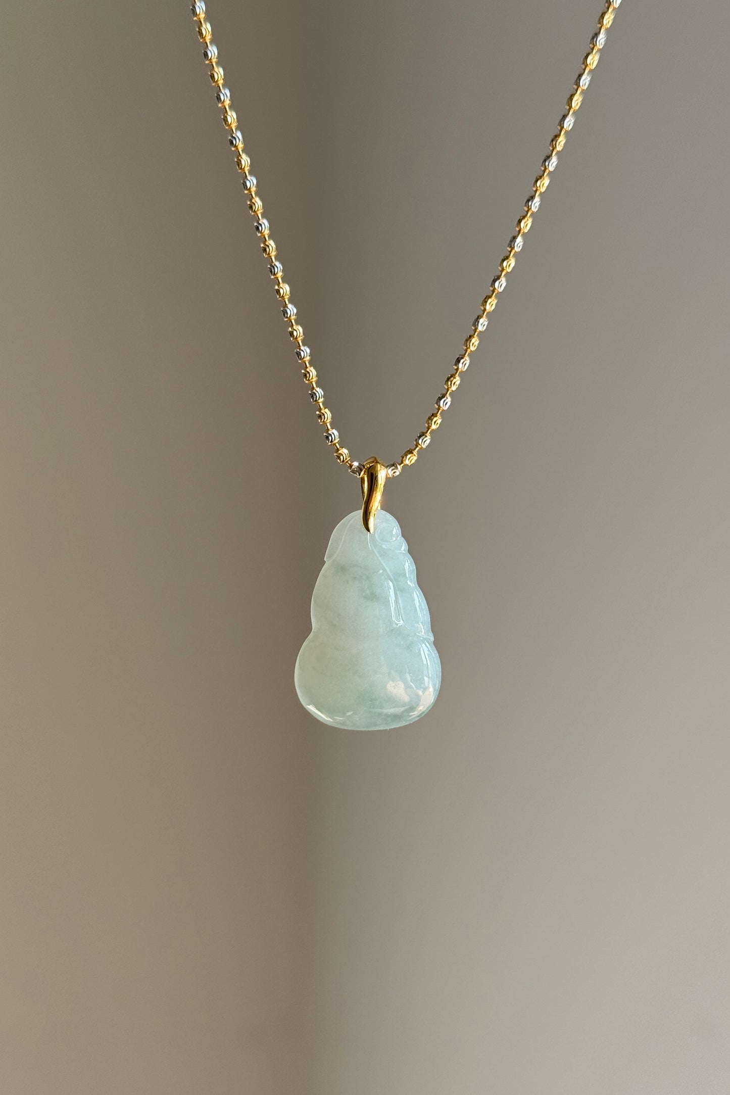 #P0535 "Hulu/Gourd" Icy Light Green Jadeite Jade 18K Yellow Gold Pendant