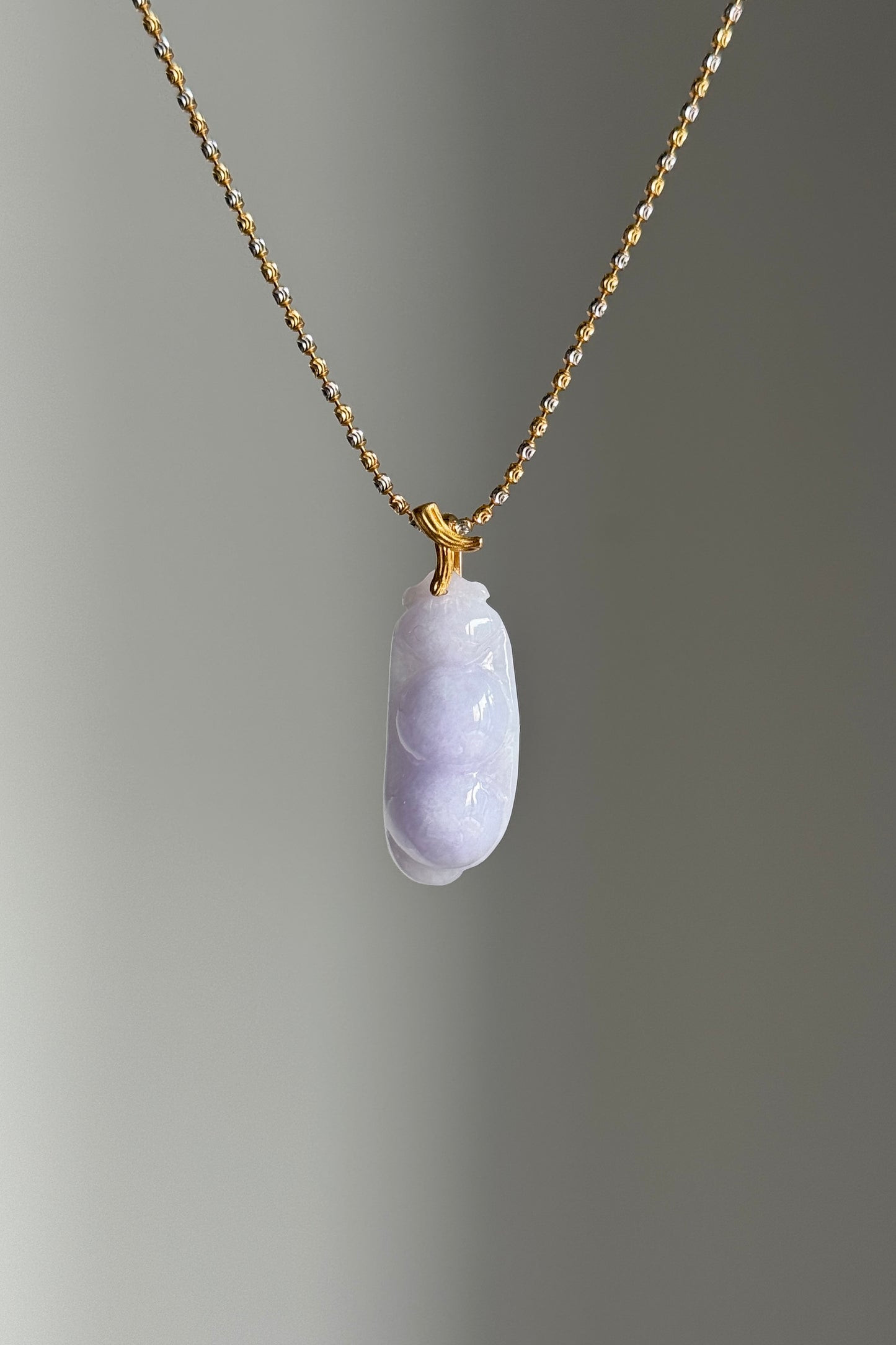 #P0515 "Freeform Fortune Bean" Pink Lavender Jadeite Jade 18K Yellow Gold Pendant