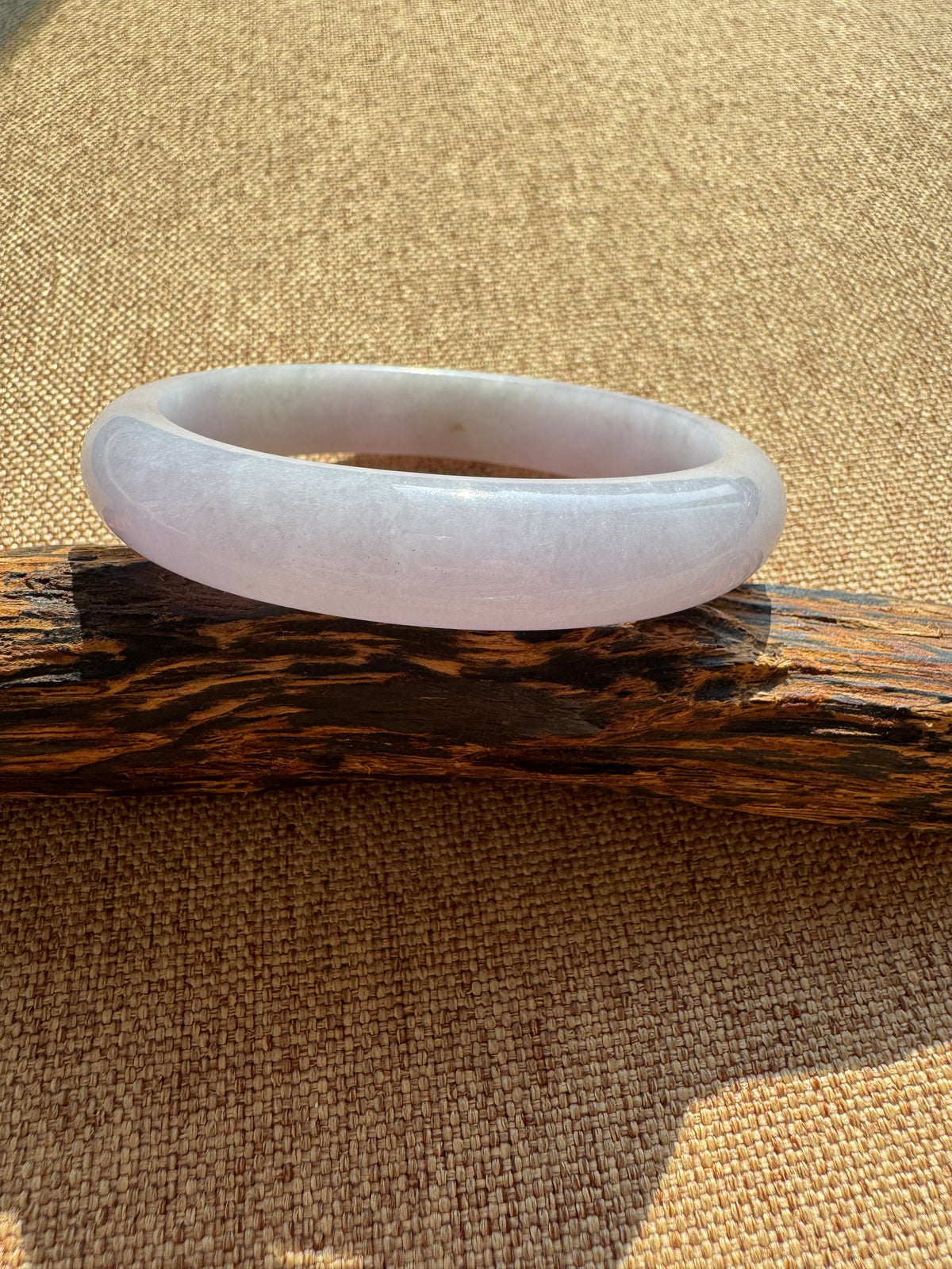 #0461 Icy Vivid Lavender Oval Jade Bangle Size 51