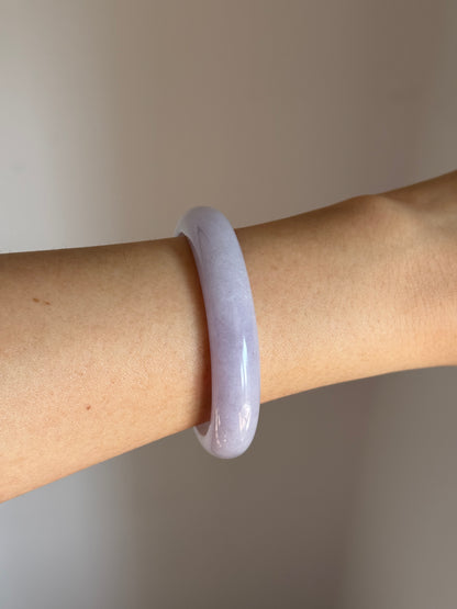 #0461 Icy Vivid Lavender Oval Jade Bangle Size 51