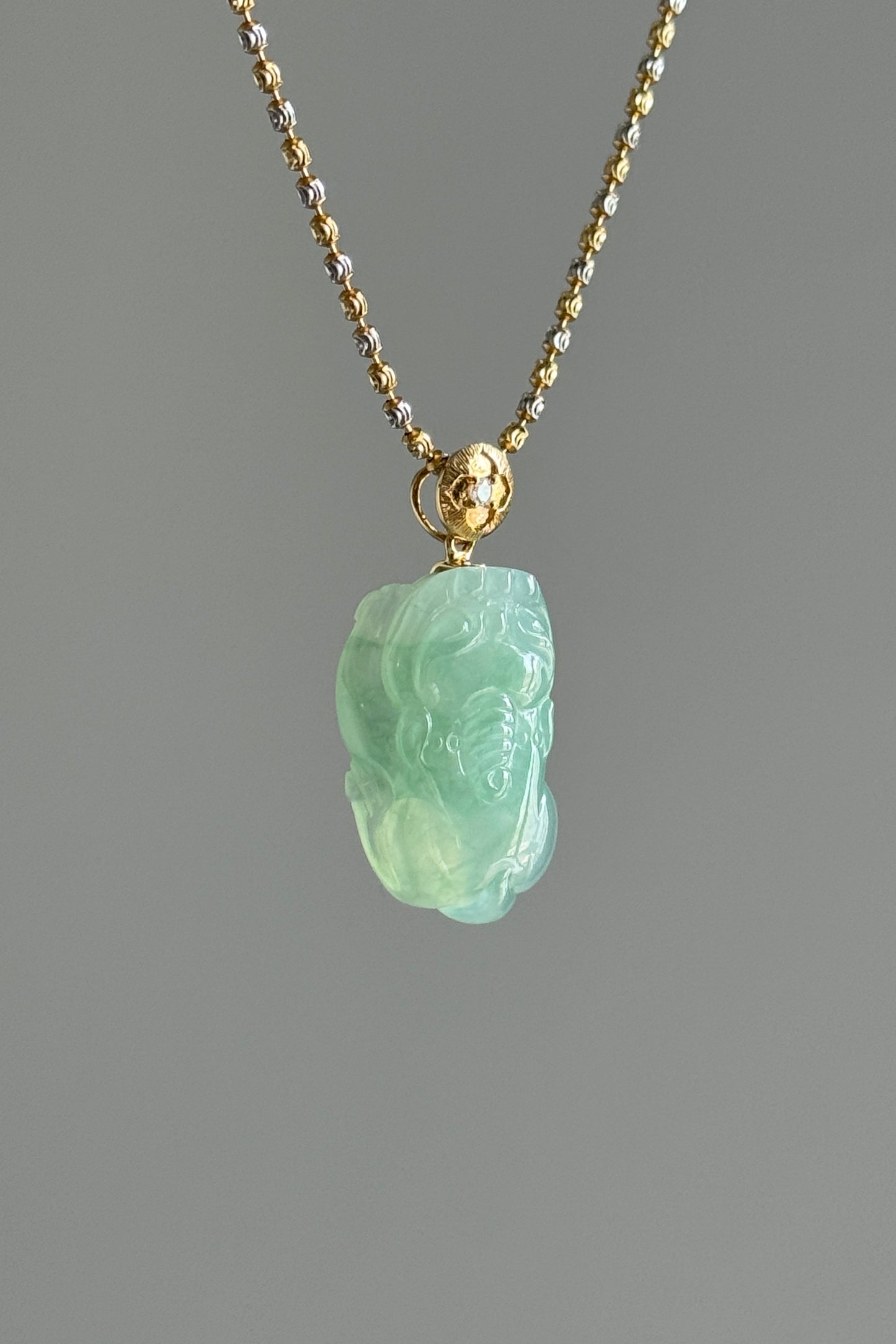 #P0494 "Pixiu" Highly Icy Green Jadeite Jade 18K Yellow Gold Pendant