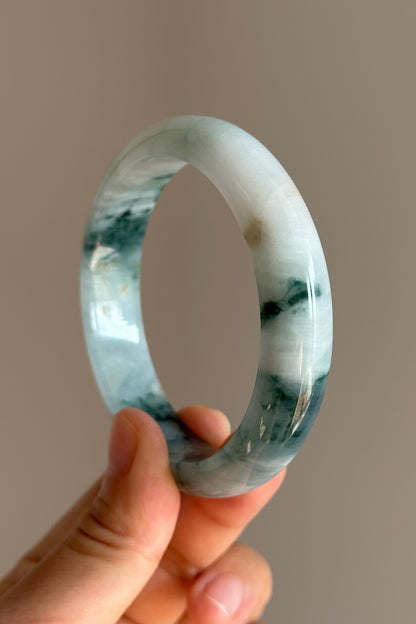 #0462 Icy Bluish Green Flowers Jade Bangle Size 59