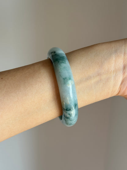 #0462 Icy Bluish Green Flowers Jade Bangle Size 59
