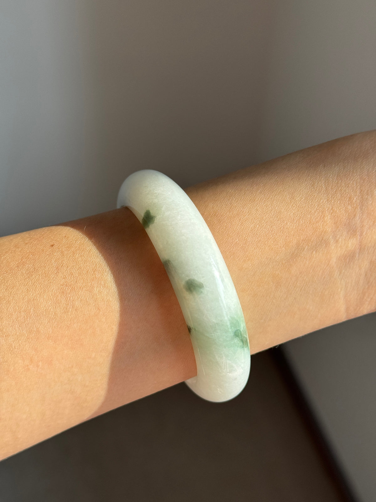 #0463 Icy Green Flowers Jade Bangle Size 54.2