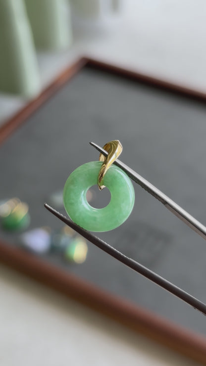 #0429 "Ping An Kou" Vivid Green Jadeite Jade Mini Donut 18K Yellow Gold Pendant