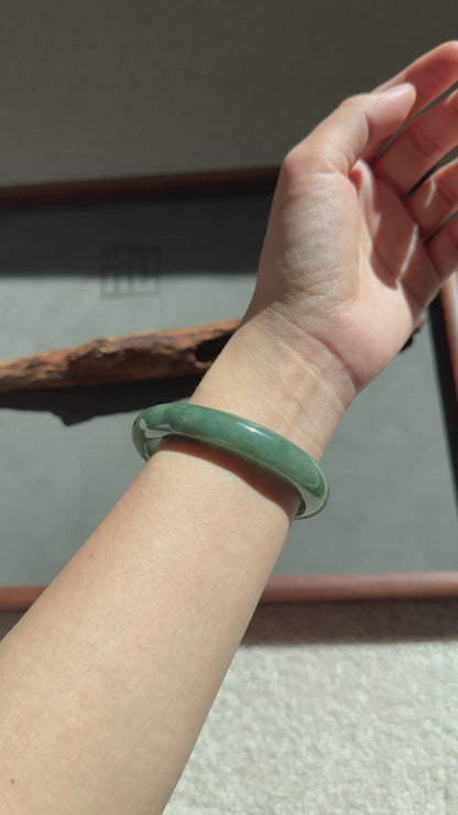 #0318 Rich Olive Green Jade Bangle Size 58