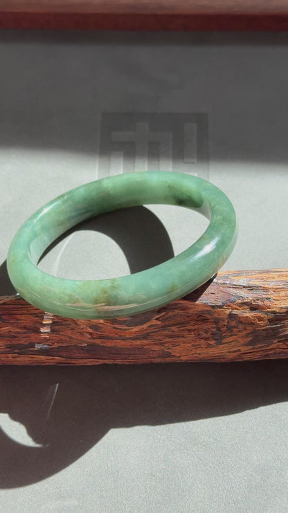#0318 Rich Olive Green Jade Bangle Size 58