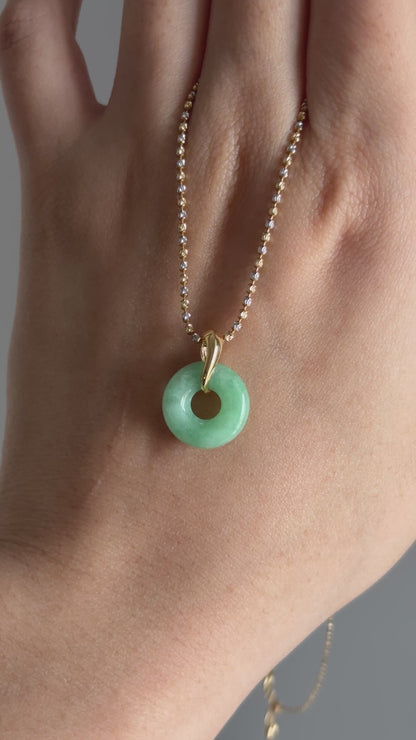 #P0478 "Bi" Vivid Green Jadeite Jade Donut 18K Yellow Gold Pendant