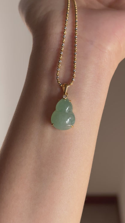 #P0530 "Hulu/Gourd" Icy Lotus Green Jadeite Jade 18K Yellow Gold Pendant