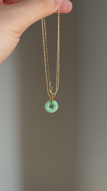 #P0519 "Bi" Vivid Green Jadeite Jade Donut 18K Yellow Gold Pendant