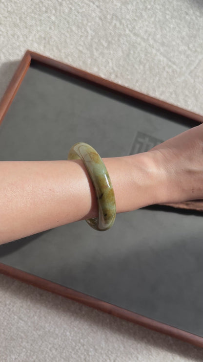 #0331 "Fall" Rich Yellow Green Flower Jade Bangle Size 58.5